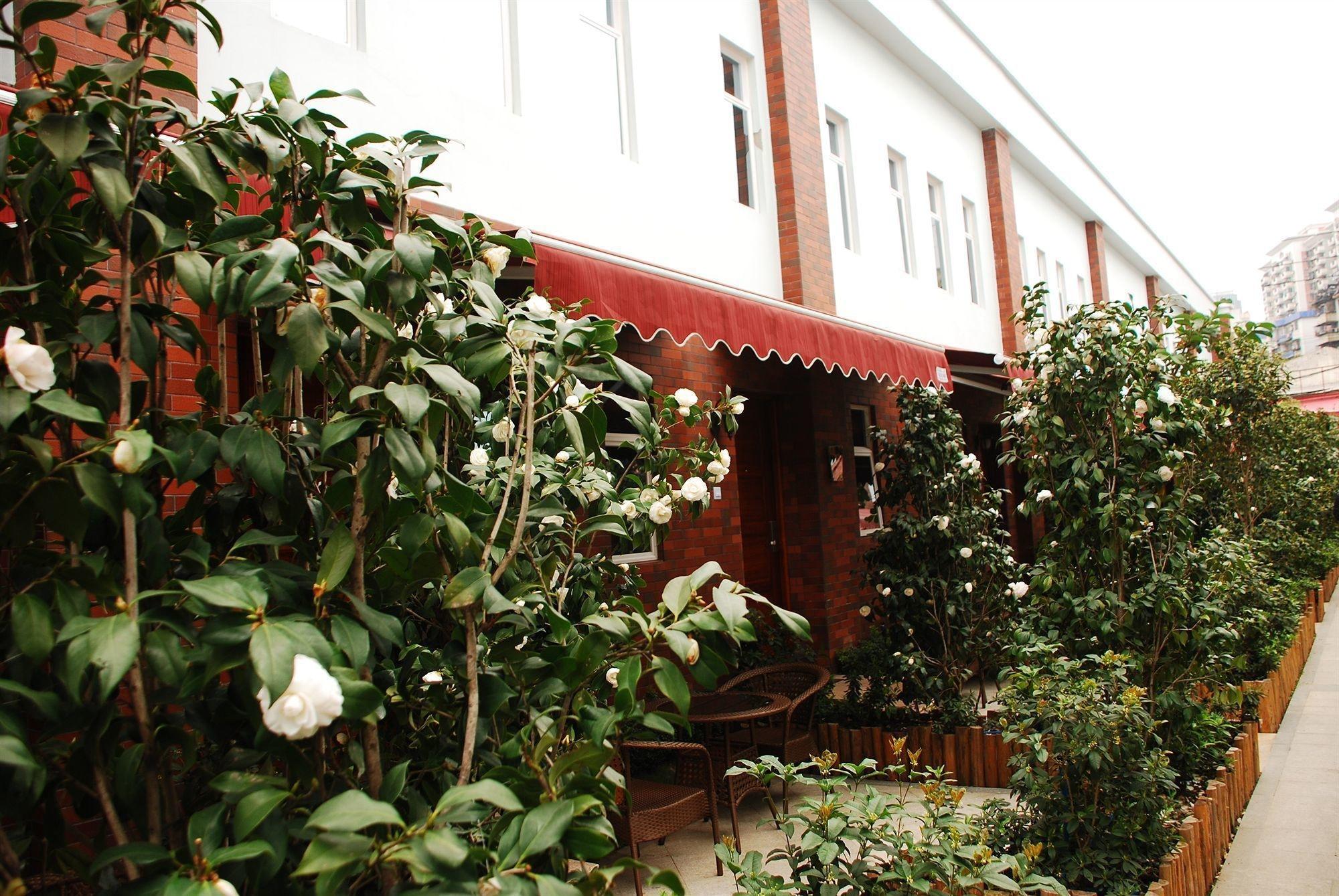 Royal Garden Hotel Guangzhou Exterior photo